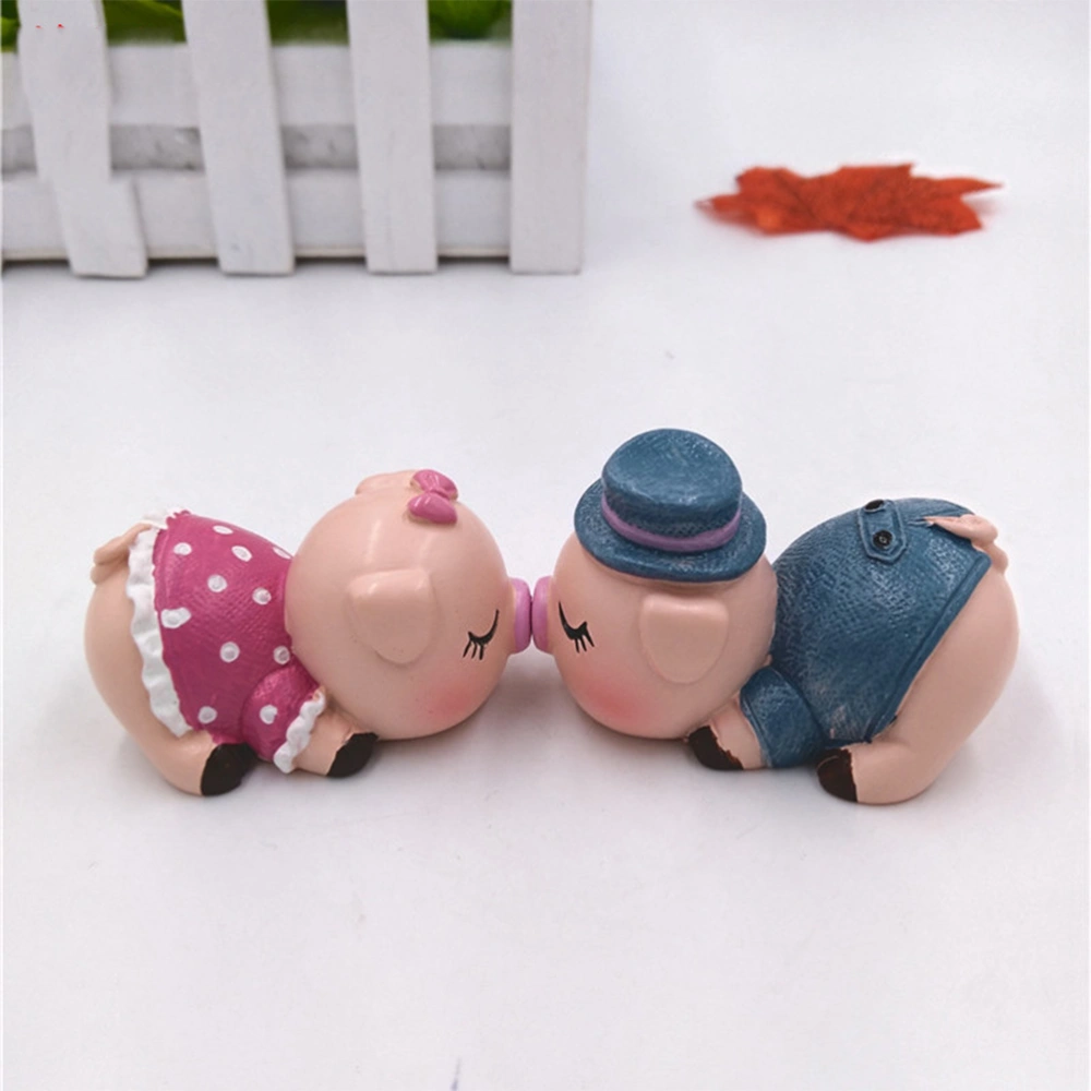 1 Pair Creative Cartoon Car Dashboard Decorations Lovely Kissing Couple Pig Resin Ornaments Suit