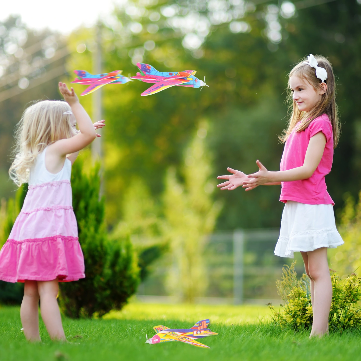 12pcs Kid's Hand Throwing Airplane Toys Foams Flying Gliders (Random Style)