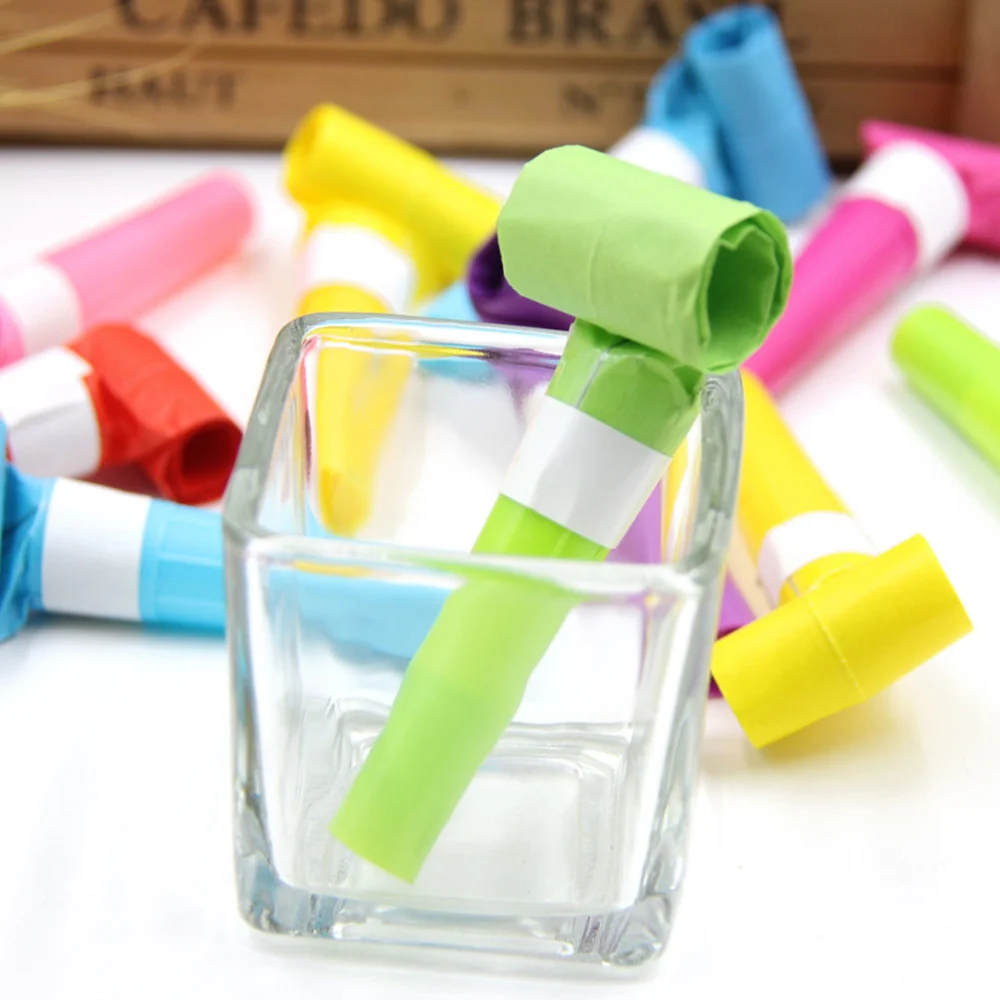 50pcs 6cm Solid Color Whistles Plastic Noise Makers Cheering Props Party Playing Whistle for Kids Children (Random Color)