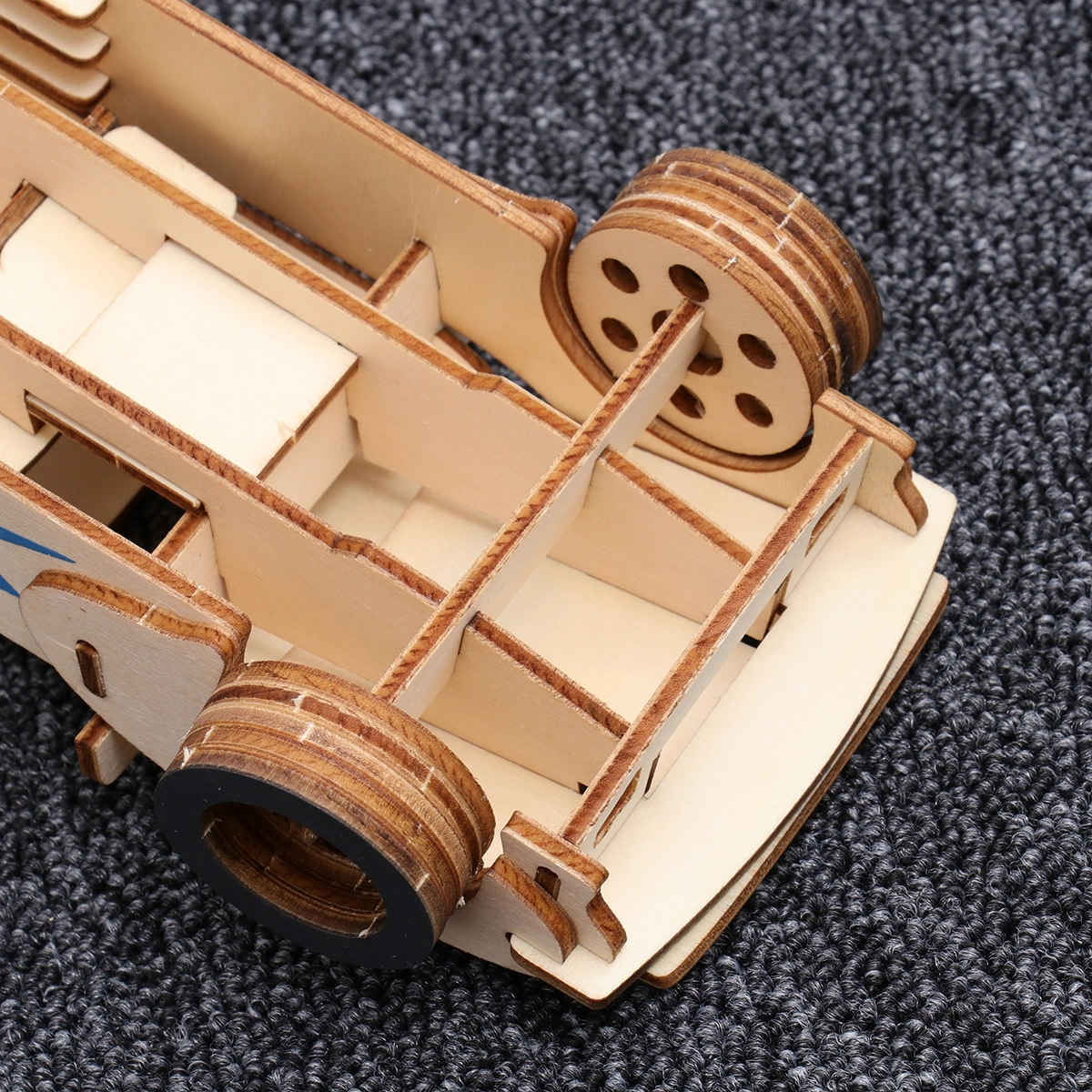 1pc 3D Wooden Three-dimensional Puzzle Board DIY Simulation Model Ferrari Car Shape DIY Puzzles for Kids Children