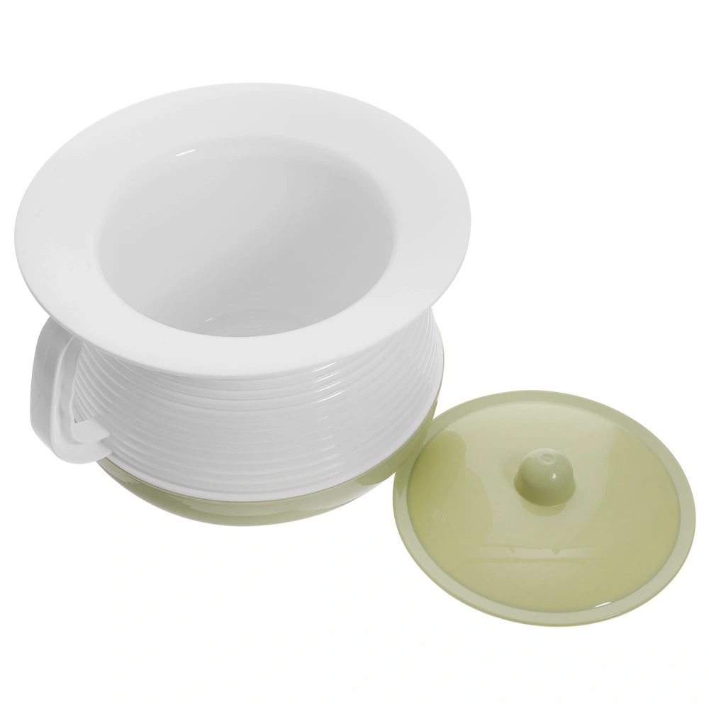 1 Set Plastic Spittoon Convenient Toilet Portable Spittoon Practical Chamber Pot