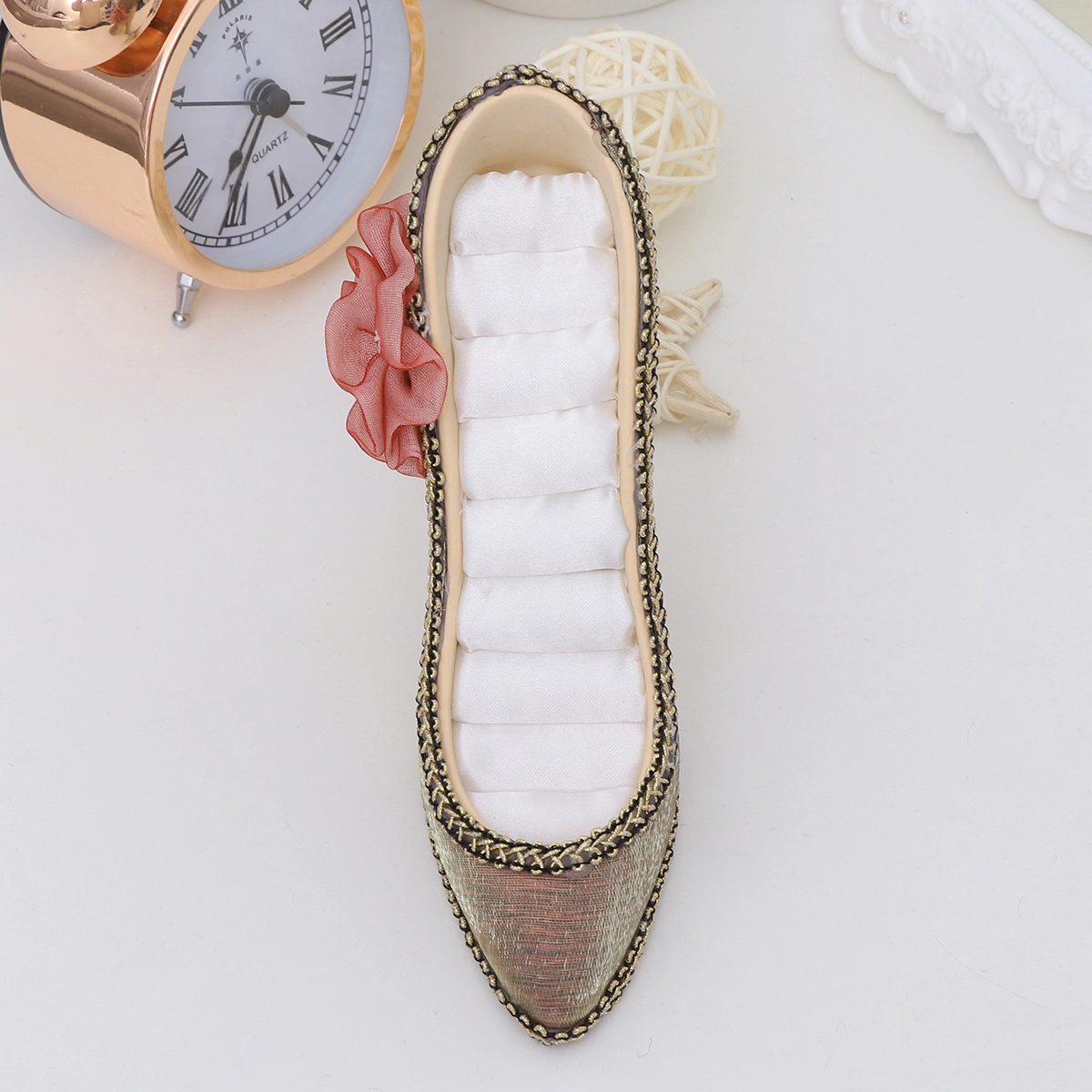 Creative High-heeled Shoes Shaped Storage Rack Jewelry Display Holder Stand Home Decor for Ear Stud Rings (Brown)