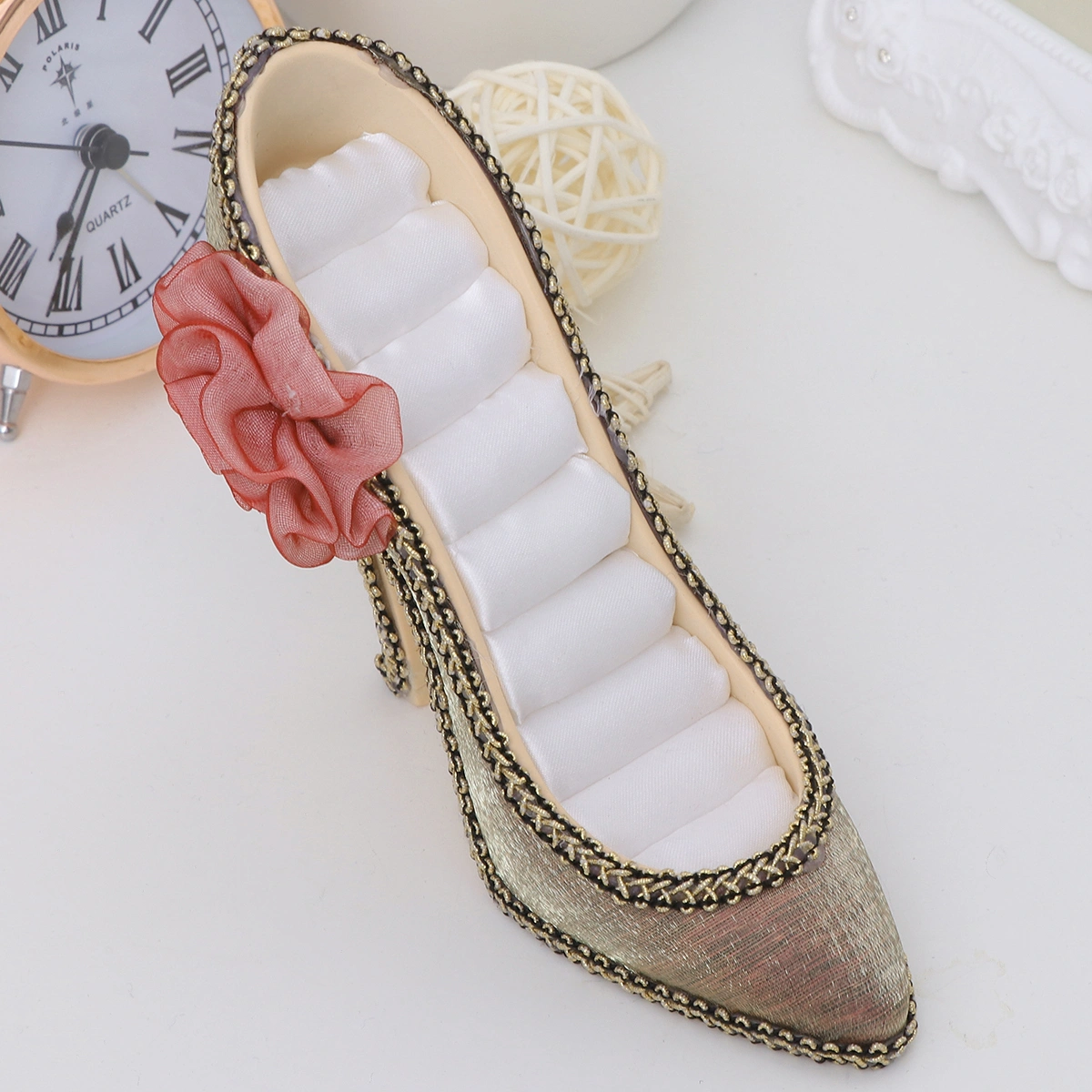 Creative High-heeled Shoes Shaped Storage Rack Jewelry Display Holder Stand Home Decor for Ear Stud Rings (Brown)