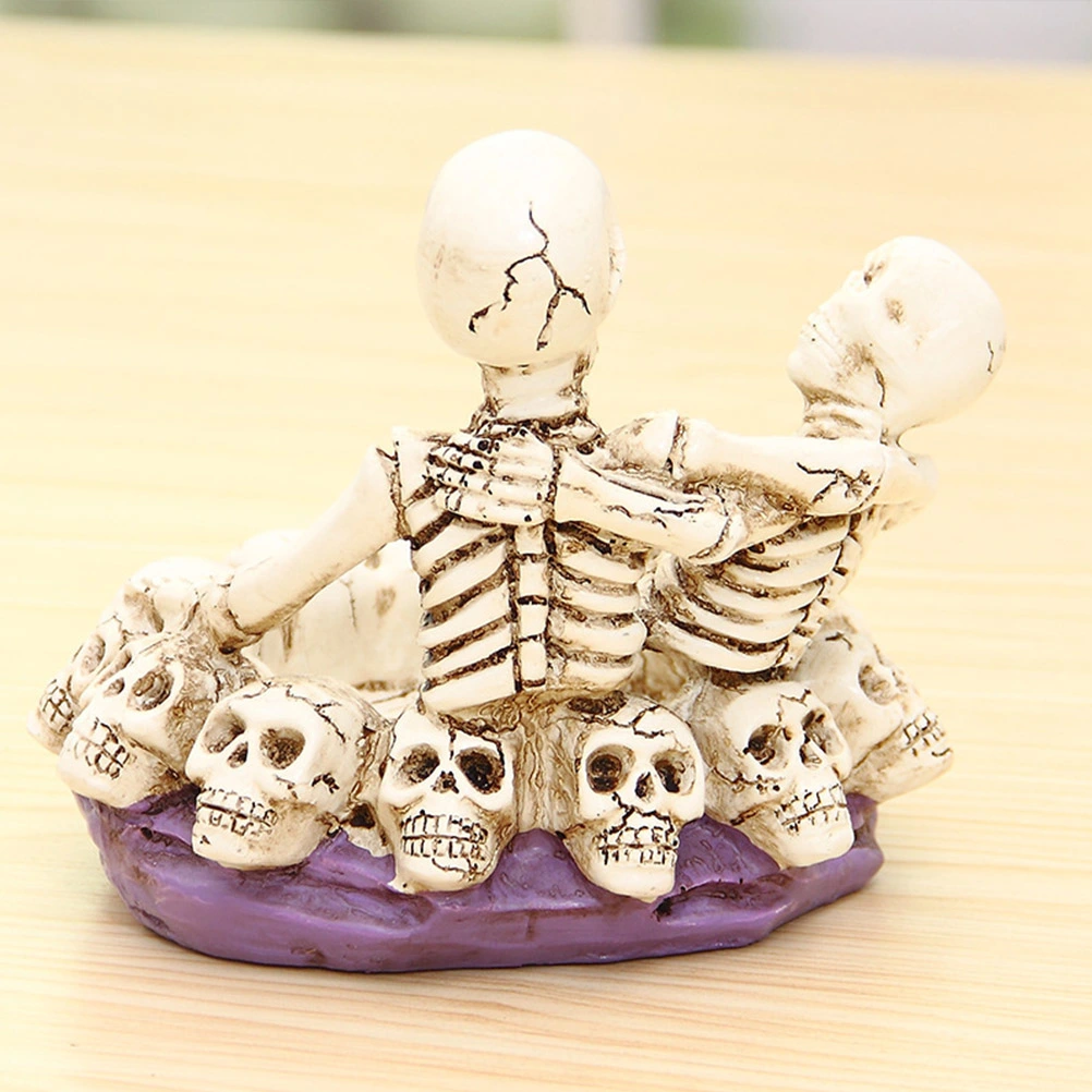 Skeleton Design Ashtray Resin Decoration Resin Craft for Decoration Use (Look at Each Other Style)