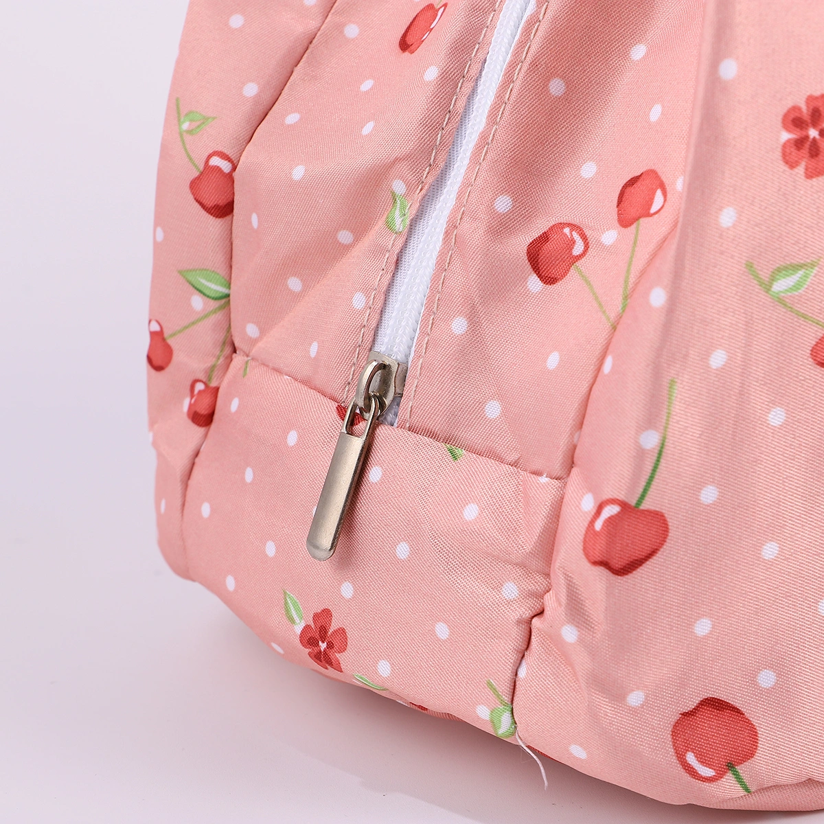 1PC Aluminum Foil Lunchbox Bag Reusable Lunch Tote Bag Portable Bento Bag Insulated Lunch Bag for Picnic School Outdoor Work (Light Pink Cherry Style)