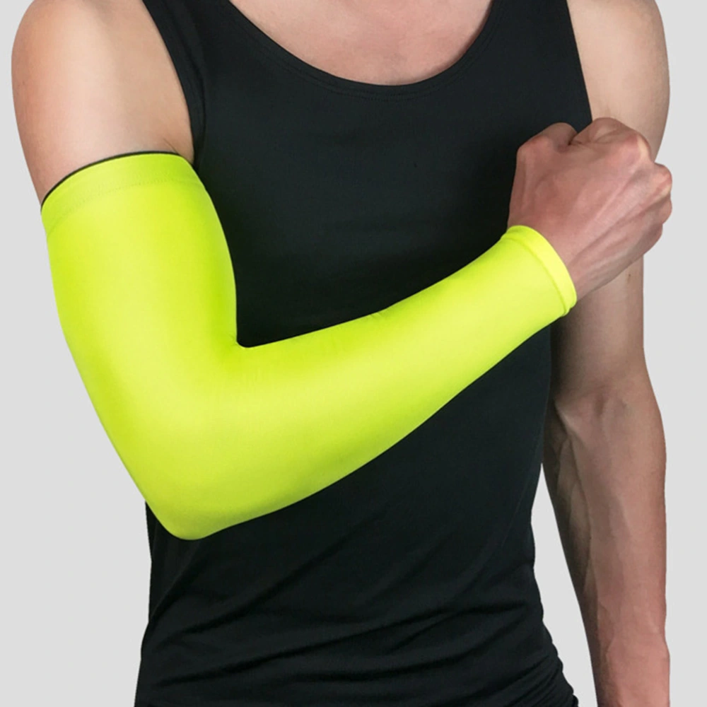 1 Pair Sun Protector Elbow Protection Pads Stretchy Long Elbow Guard Sleeve Breathable Elbow Protector Unisex Elbow Brace for Protection Training (Size M Light Green)