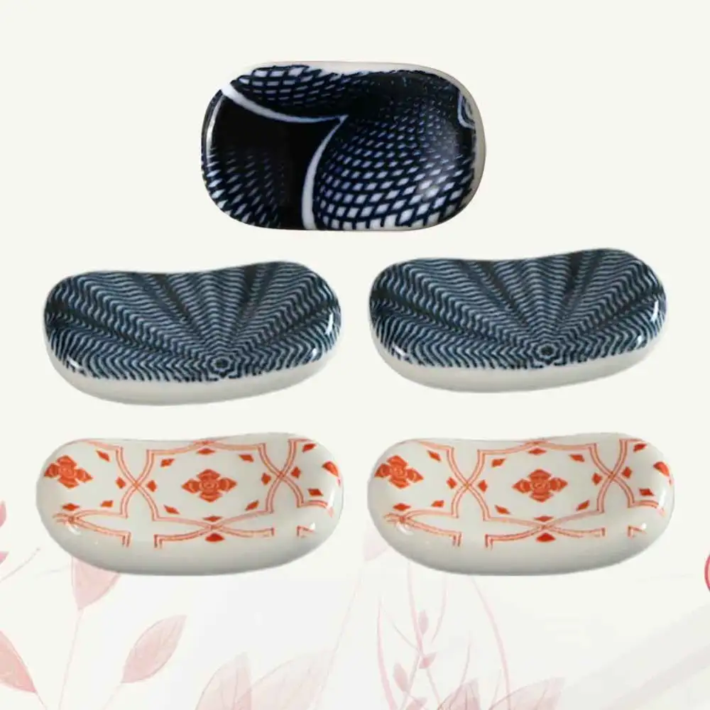 5Pcs Ceramic Chopsticks Support Rack Household Chopsticks Rest Fashion Chopsticks Pillow (Random Style)