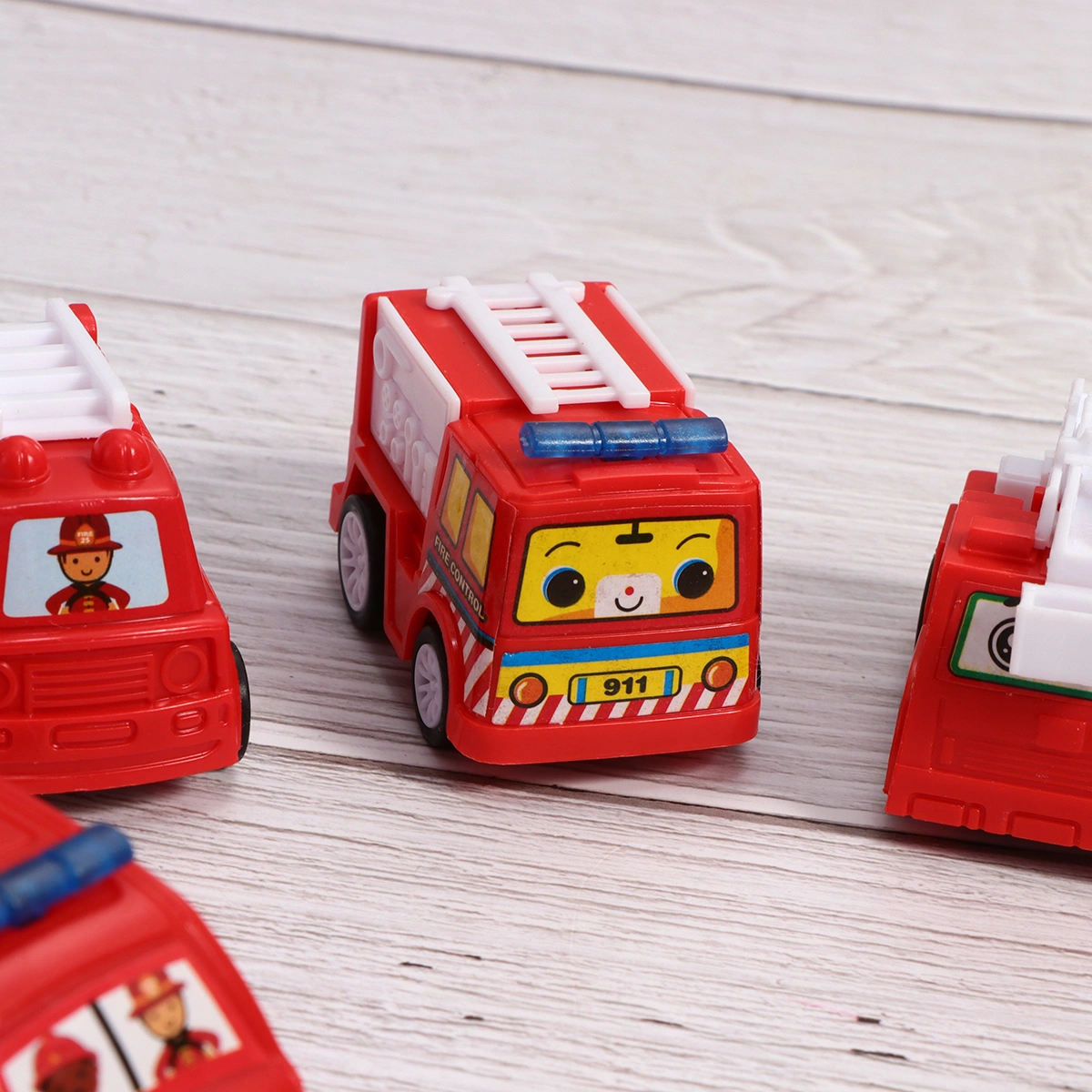 1 Set/6pcs Construction Vehicle Toy Trucks Mini Size Push and Go Sliding Fire Truck Car Models Early Educational Toy for Children over 3 Years Old Boys Girls Kids Gift