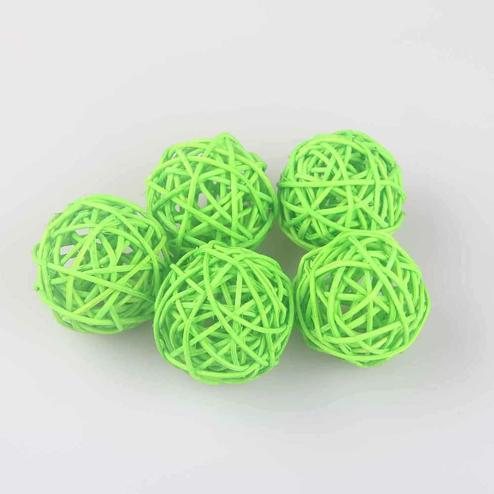 15pcs Wicker Rattan Ball Creative DIY Craft Decorative Ball Hanging Simple Vine Ball for Kindergarten Hotel Bar Home (Light Green 5cm)