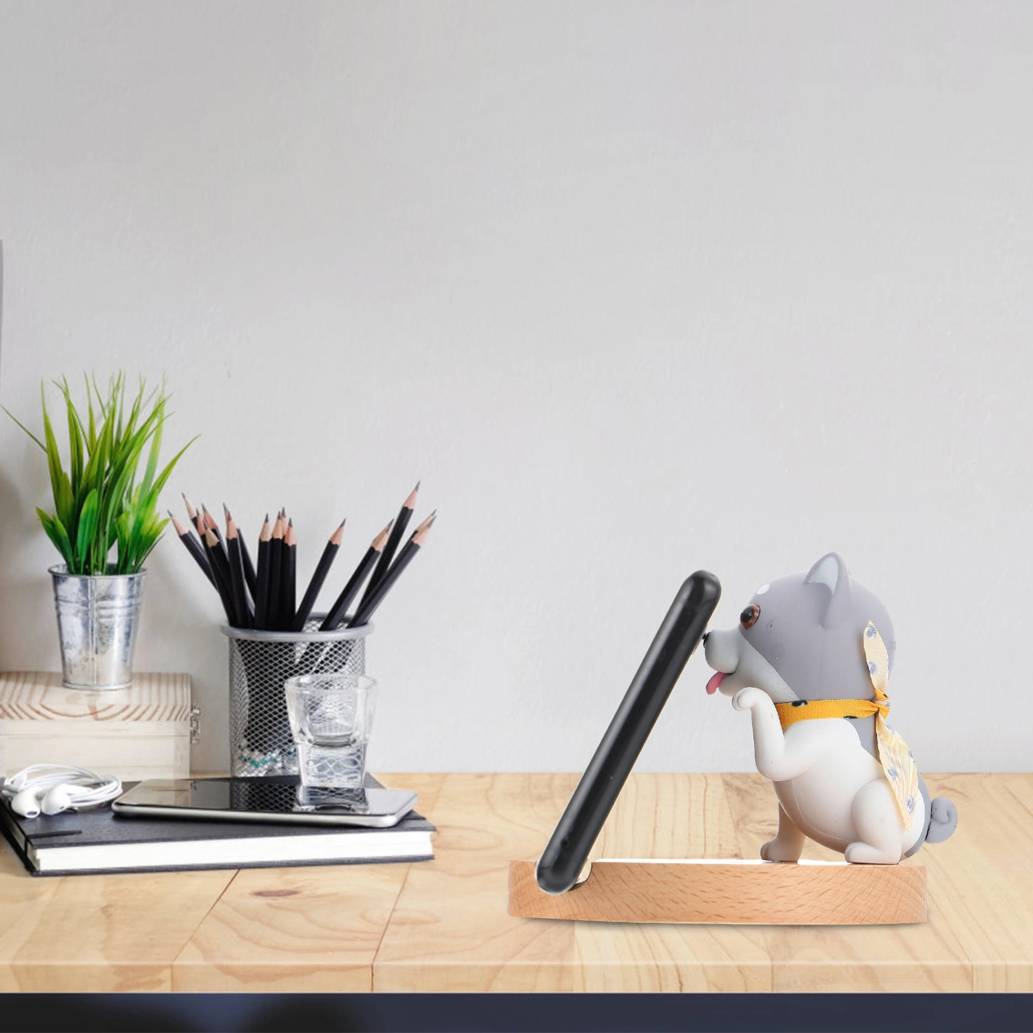 1pc Puppy Phone Holder Useful Cell Phone Stand Adorable Desktop Phone Holder