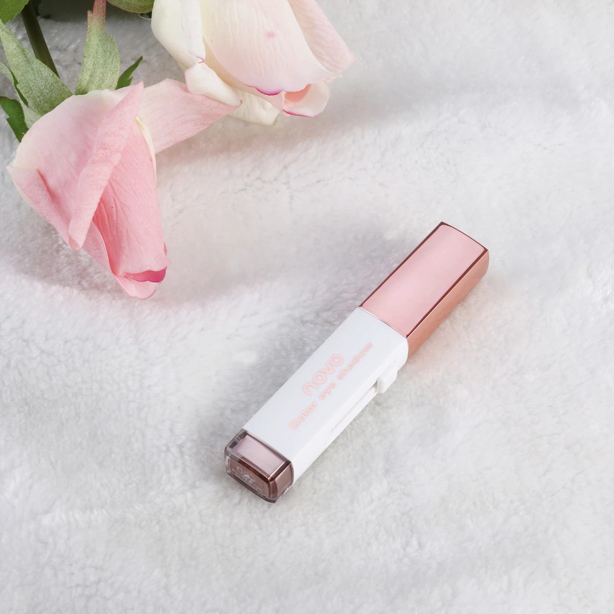 Fashion Double Colors Eye Shadow Stick Moisturizing Graduated Eye Shadow Pen Professional Cosmetic (Red Brown)