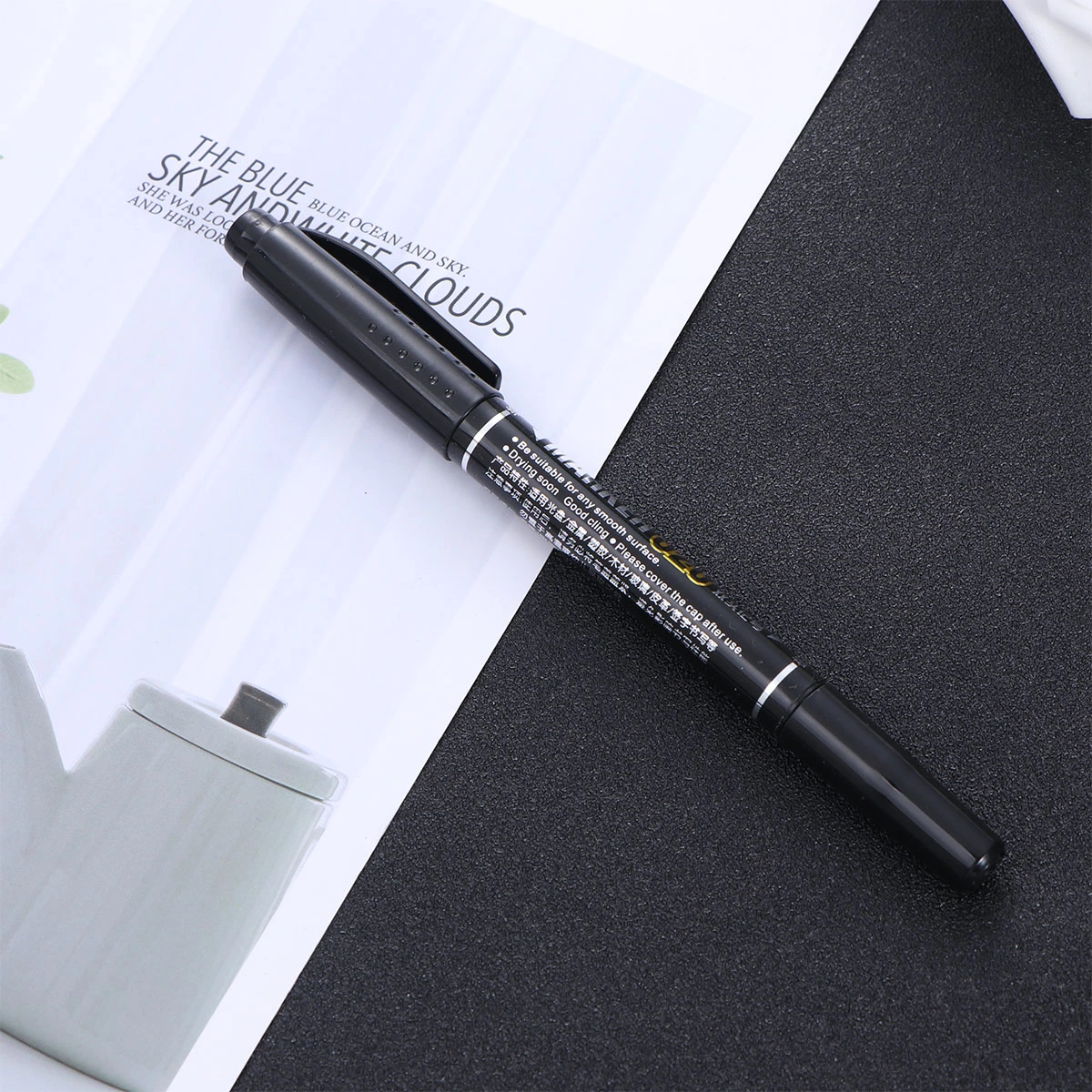 Portable Double-ended Marking Pen Marker with Black Ink & Plastic Clip 