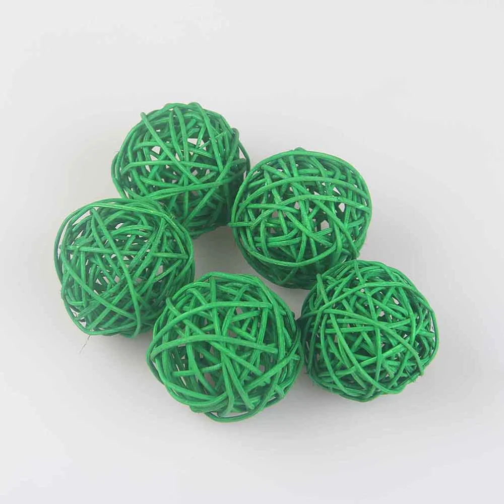 15pcs Wicker Rattan Ball Creative DIY Craft Decorative Ball Hanging Simple Vine Ball for Kindergarten Hotel Bar Home (Green 5cm)