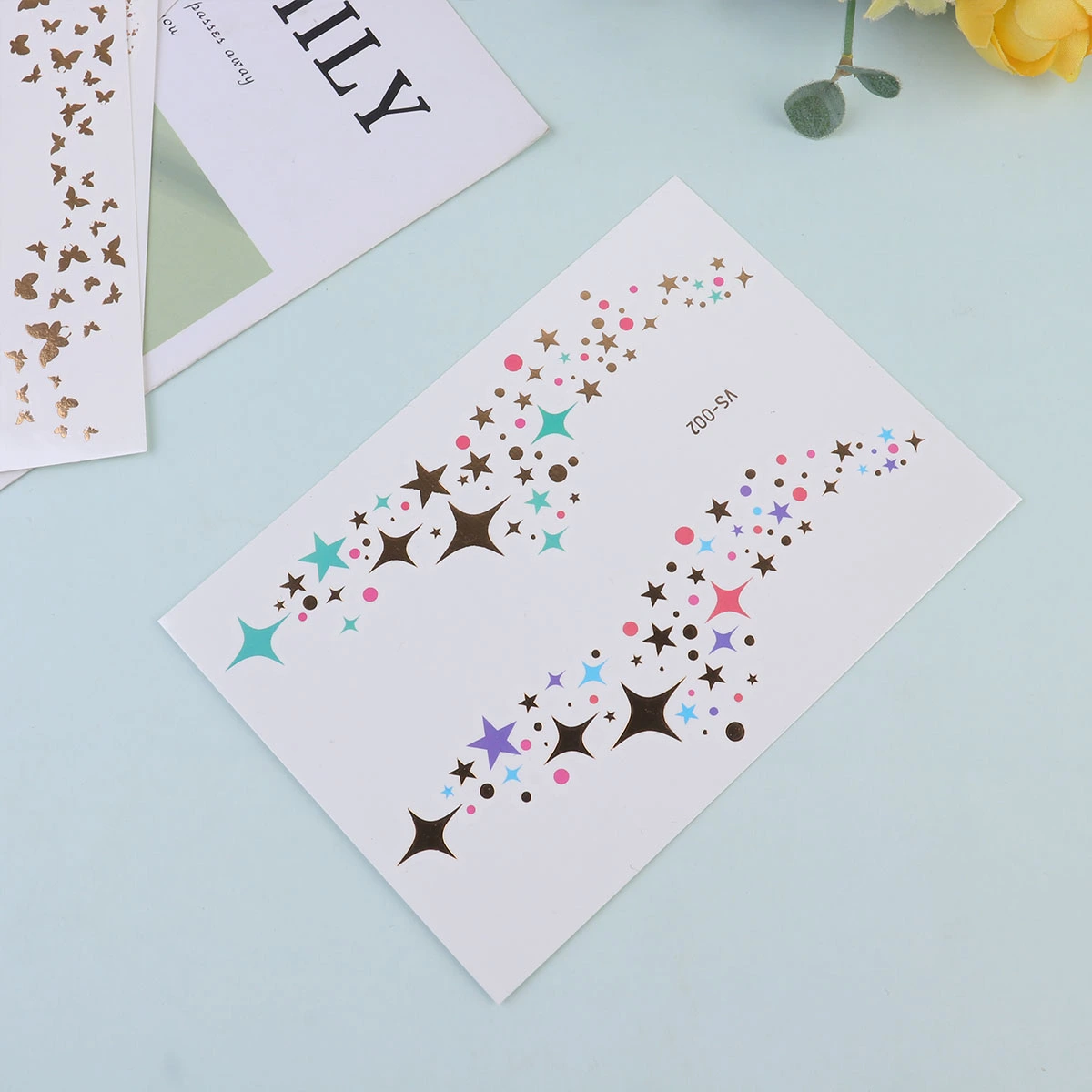 8Pcs Gilding Facial Stickers Waterproof Temporary Tattoos Decorative Sticker Freckle Face Decal (VS-001 + VS-002 + VS-003 + VS-004, 2Pcs/Each)