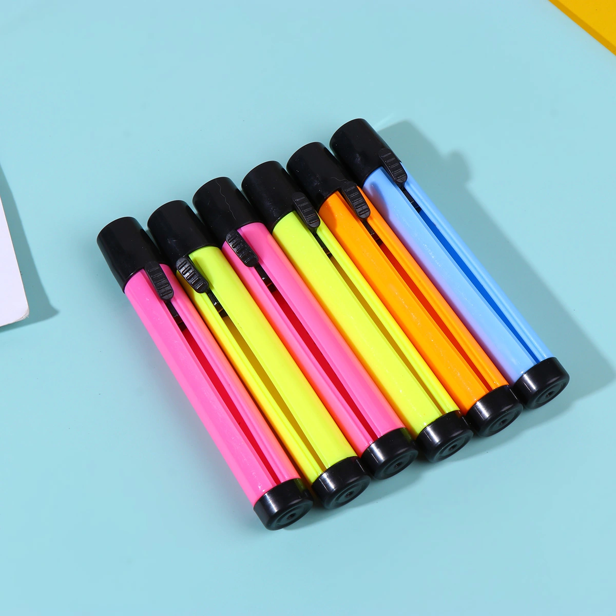 6pcs Colorful Chalk Holder Adjustable Eco-friendly Plastic Chalk Storage Holder for Teaching (Random Color)