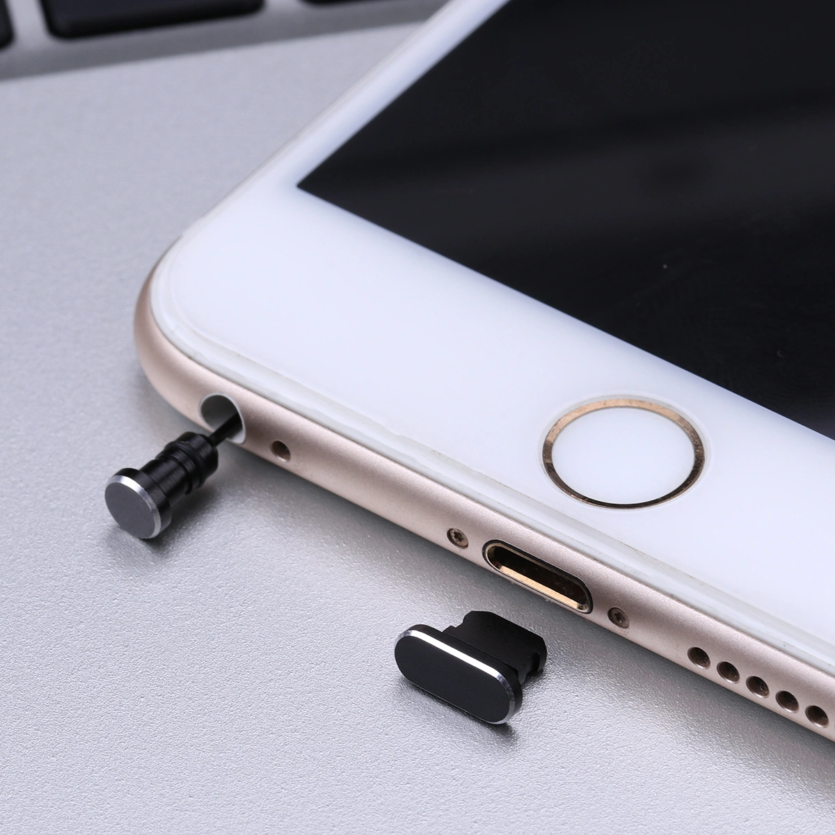 2PCS/ Set 3.5mm Earphone Jack Anti Dust Plug And Charging Port Plug for iPhone X/ 8 Plus/ 7 Plus/ 7/ SE/ 6 Plus/6S / 6/ 5S/ 5C/ 5/ (Black)