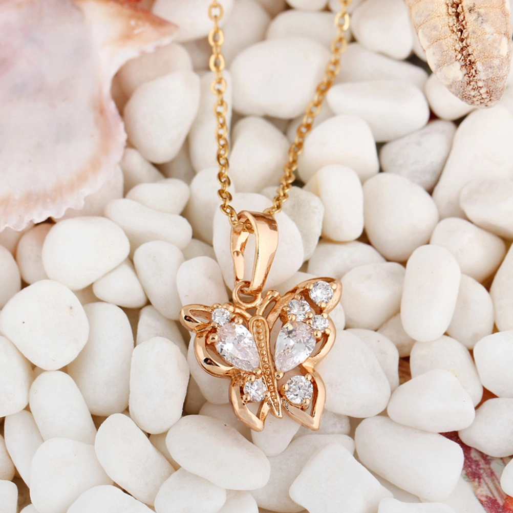 Women Necklace Stylish Micro-inlay Hollow out Shape Temperament Dazzling Zircon Chain Pendant Necklace (Golden)