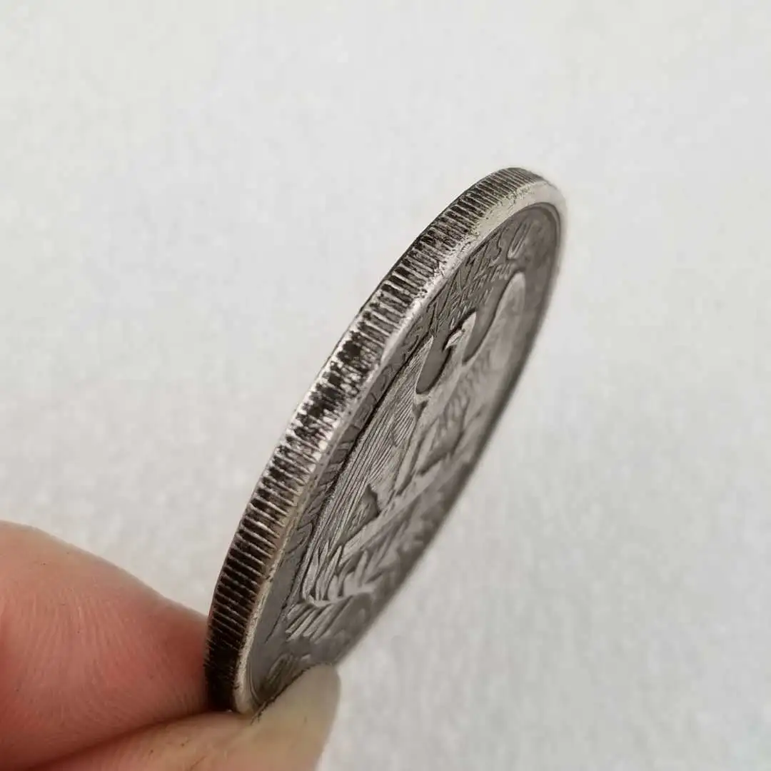 Foreign Commemorative Coins With Antique Silver