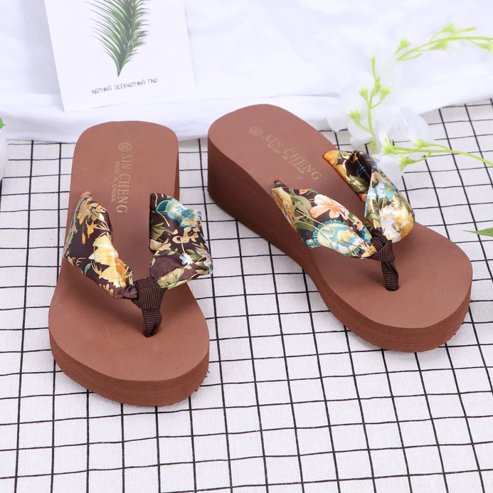 1 Pair Women's Word Slippers High Heel Wedges Casual Travel Simple Beach Shoes Bohemian Outgoing Sandals Slippers Size 39 (Brown)