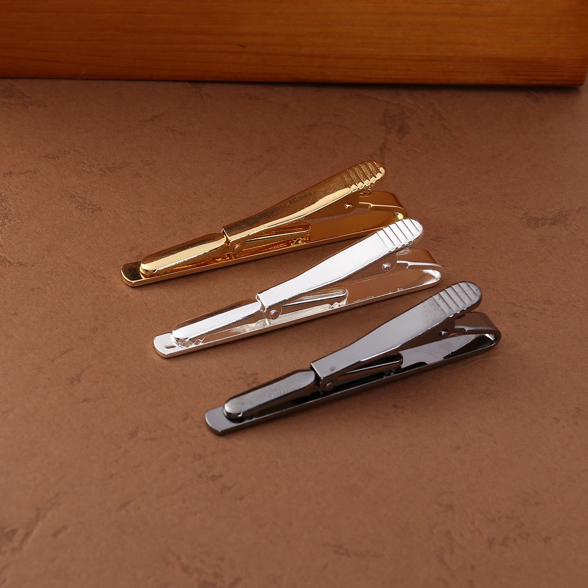 3pcs Men's Tie Bar Clip Genteel Stylish Suit's Tie Clasp Clip for Business Evening Party (Black & Silver & Gold)