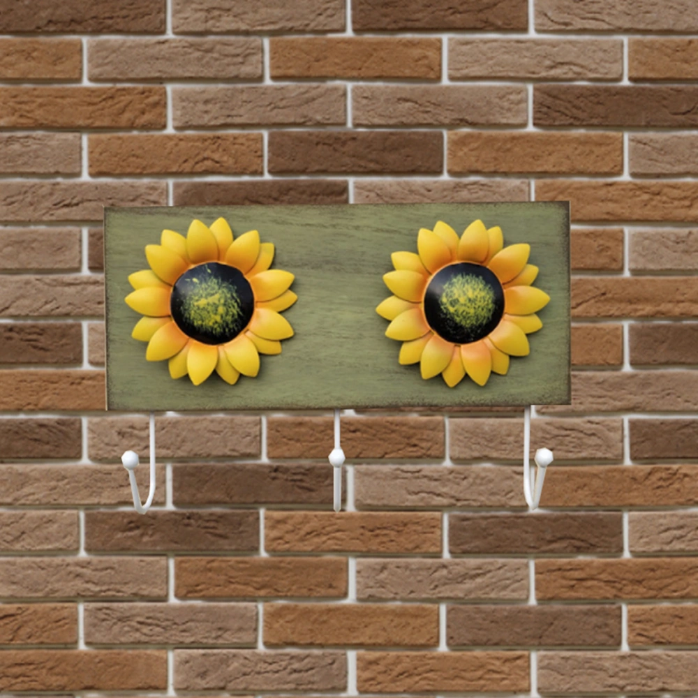 1pc Rural Style Sun Flower Hook Beautiful Wall Decoration Creative Wooden Board Hook for Home (Green)