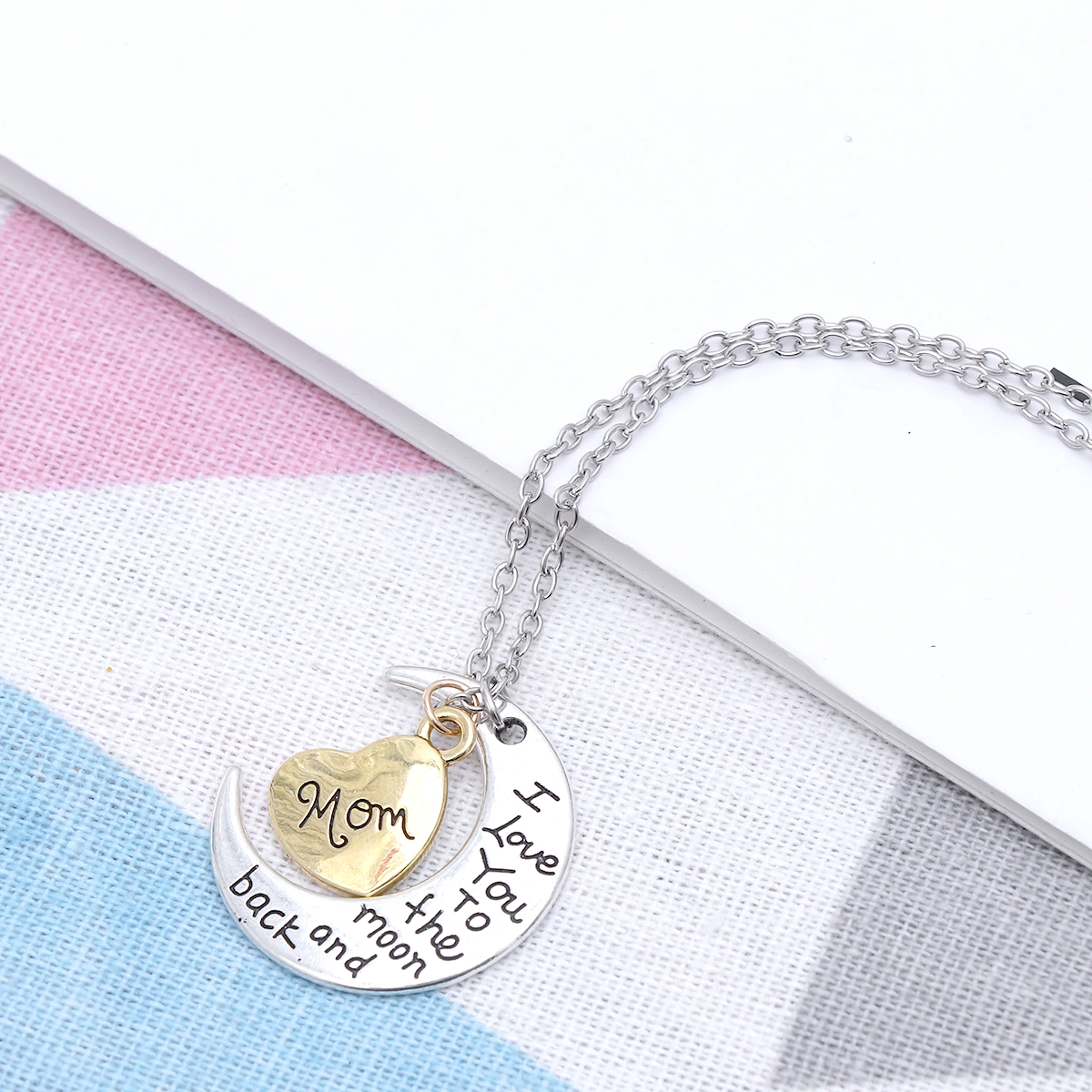 MOM Heart Moon Shaped Necklace Thanksgiving Mother's Day Jewelry Gift Pendant Charm Necklace for Mom