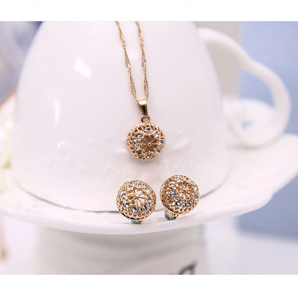 Wedding Jewelry Earrings Necklace Ring Three Sets Crystal Jewelry Suite (White)