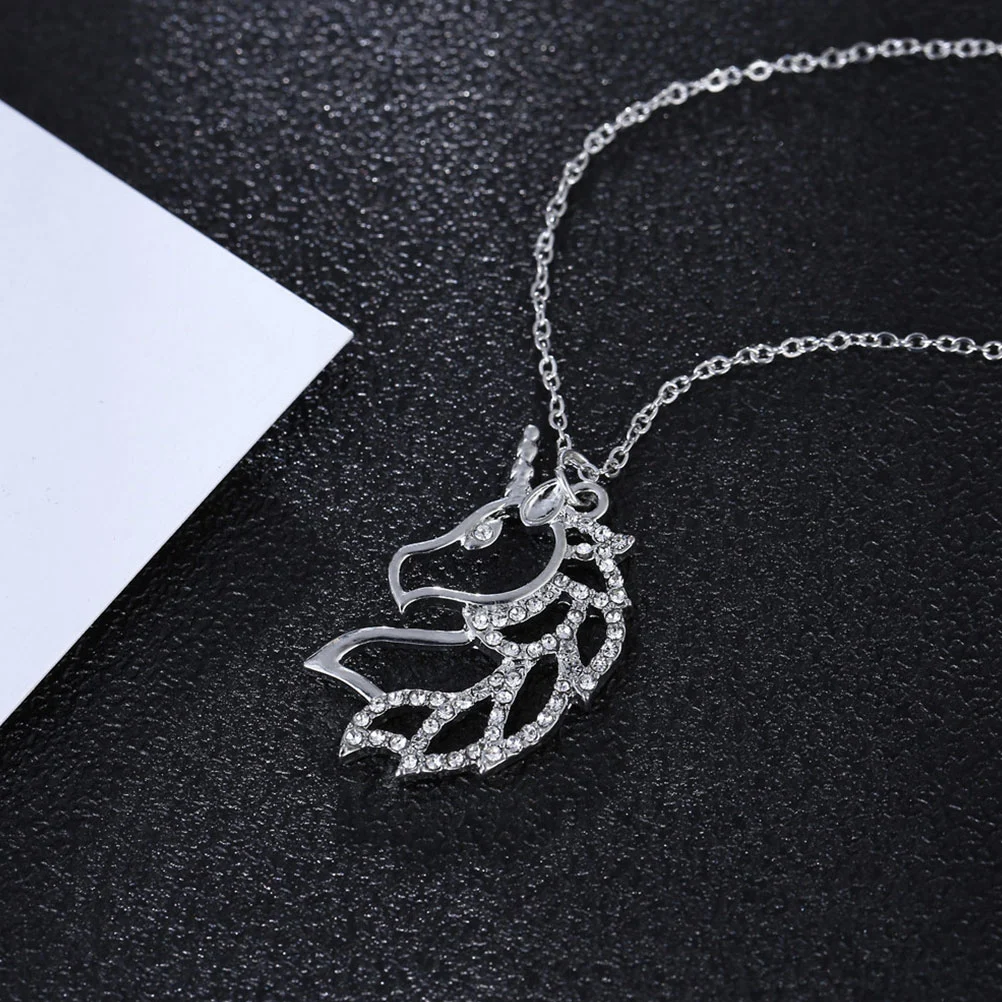 2pcs Unicorn Necklace Rhinestone Pendant Necklace Jewelry Souvenir Alloy Birthday Gift Crystal Ornaments (Gold and Silver, 1pc for Each Color)