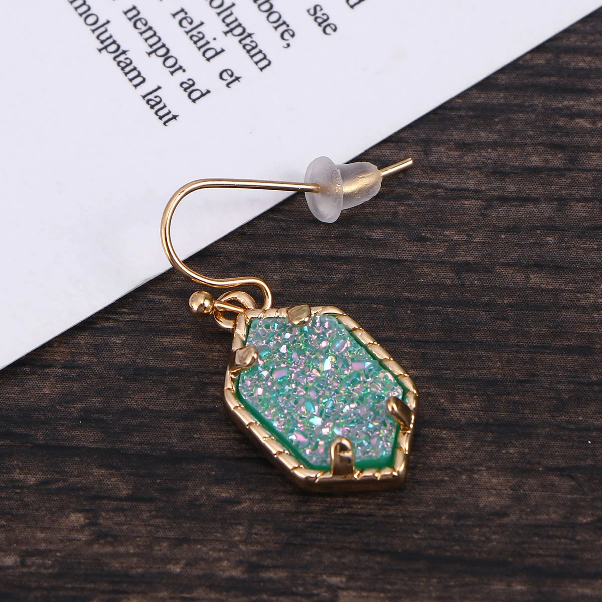 1 Pair New Color Copper Material Claw Earrings Color Plating Ear Jewelry (Lake Blue)