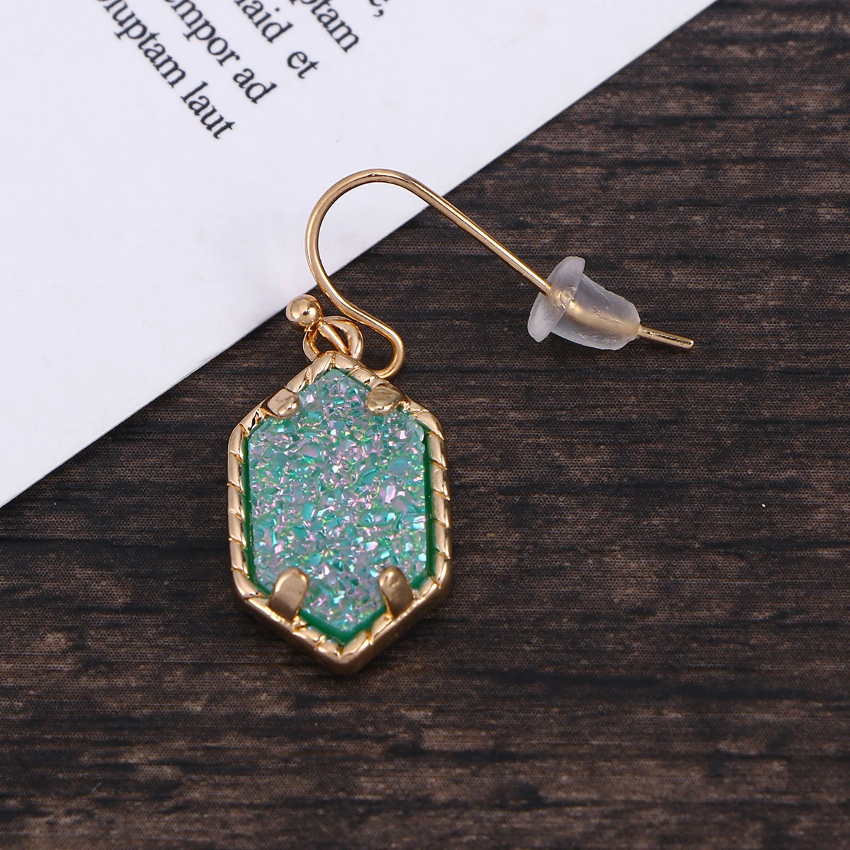 1 Pair New Color Copper Material Claw Earrings Color Plating Ear Jewelry (Lake Blue)
