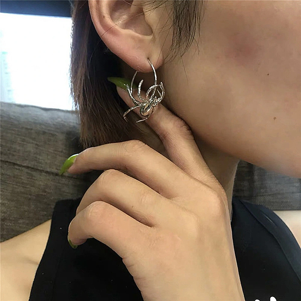 1 Pair of Simple Spider Design Ear Drop Hip Ear Dangle Women Earrings Fashion Dangler Ear Jewelry