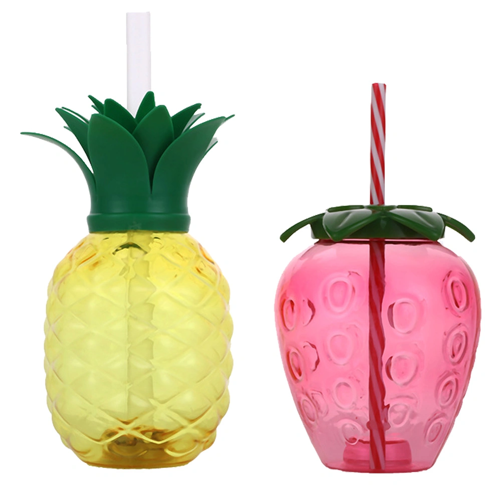 2pcs Pineapple and Strawberry Plastic Drinking Cups Party Cup with Lid and Straw