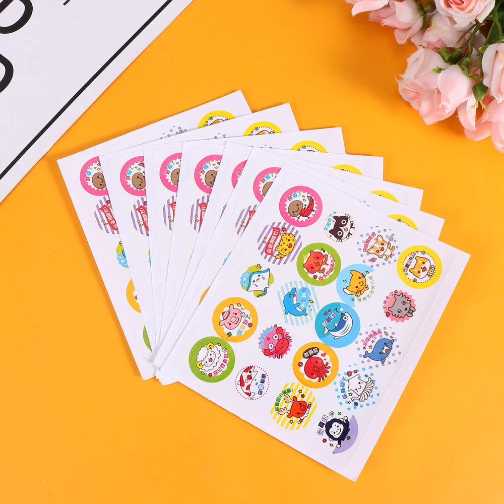 40 Sheets Creative Reward Stickers Adhesive Rewarding Labels Cartoon Decals Home Adornment for Kindergarten Primary School (Dark Gray)