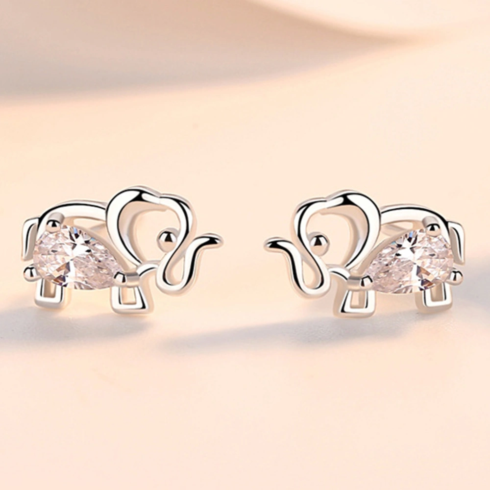 1 Pair of Creative Elephant Shaped Earrings Delicate Rhinestone Inlaid Ear Studs Elegant Charming Ear Jewelry for Women Ladies Girls