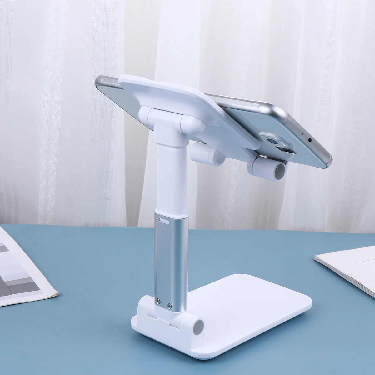 1pc Adjustable Phone Stand Live Streaming Phone Holder Desktop Phone Bracket Metal Phone Support (White)