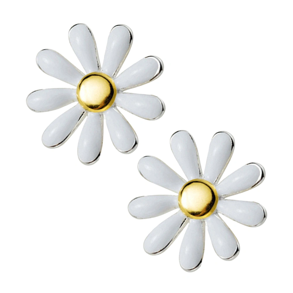 1 Pair Fashionable Daisy Stud Earrings Small Stud Earrings Hypoallergenic Earrings