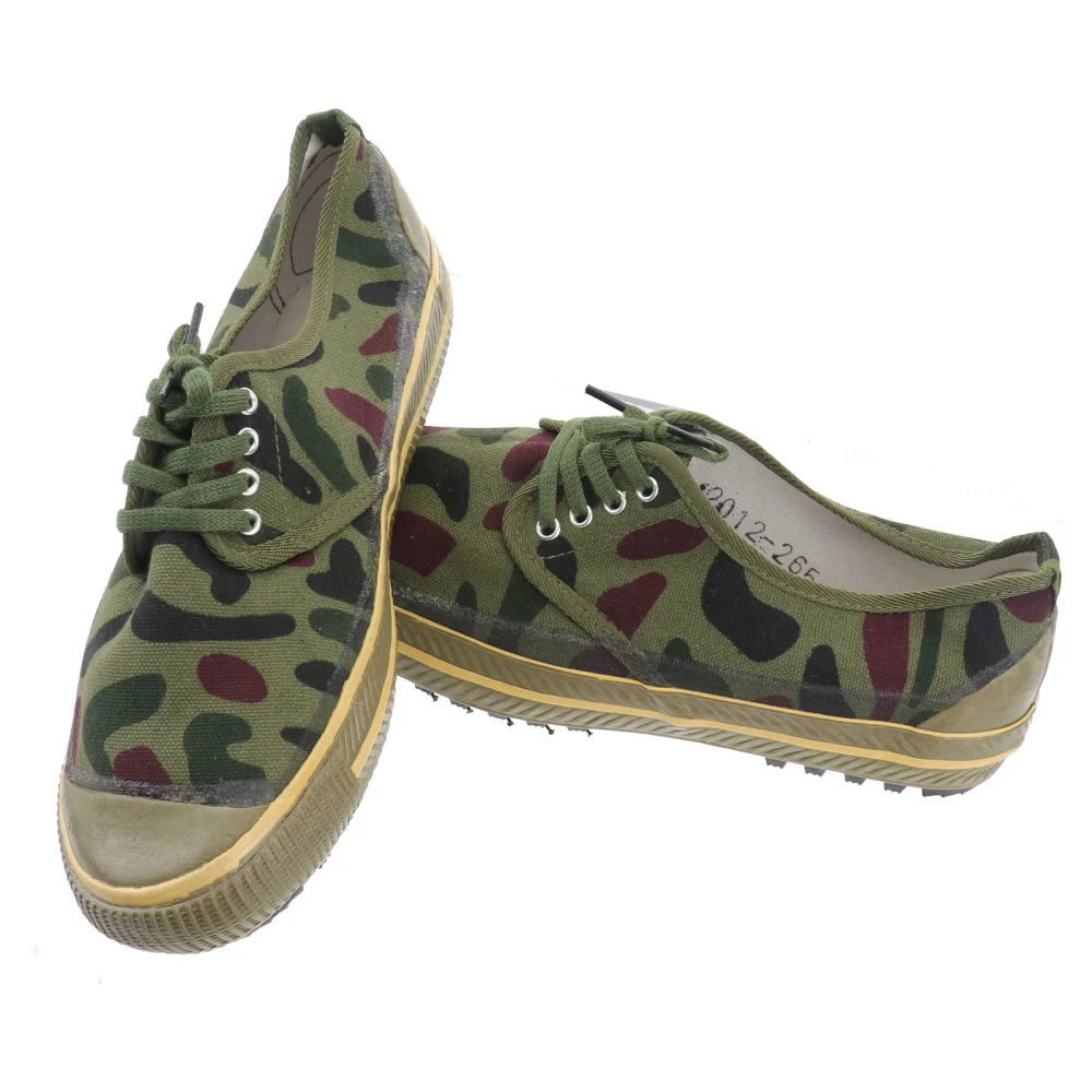 1 Pair Men Flat Training Shoes Cloth Rubber Sneakers Casual Shoes (Camouflage)