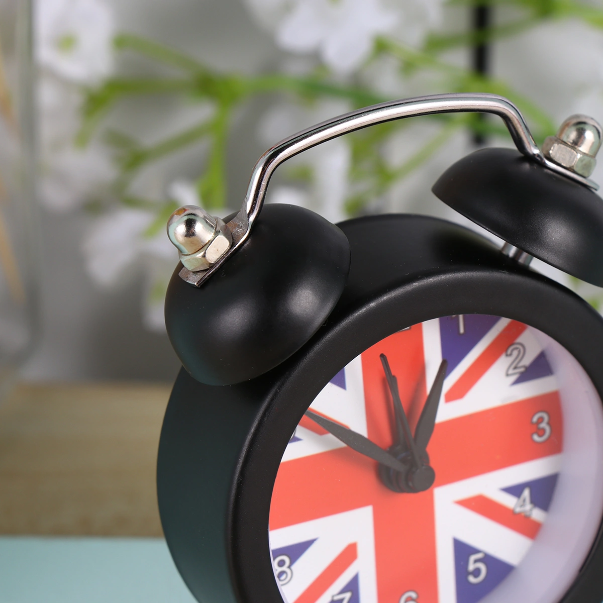 1pc Union Flag Pattern Clock Desktop Alarm Clock Bedside Wake-up Device Mini Time Displayer for Home Dorm Black