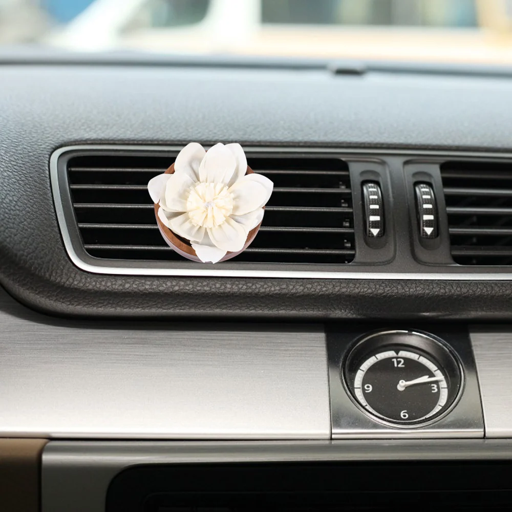 Creative Aromatherapy Decor Flower Shape Air Freshener for Car Vent (Lotus)