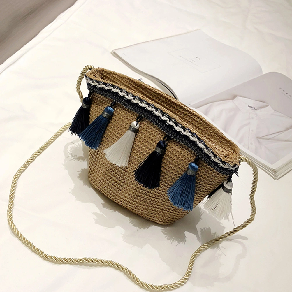 Fashion Straw Crossbody Bag Tassels Handmade Woven Beach Bag Shoulder Bag (Brown)