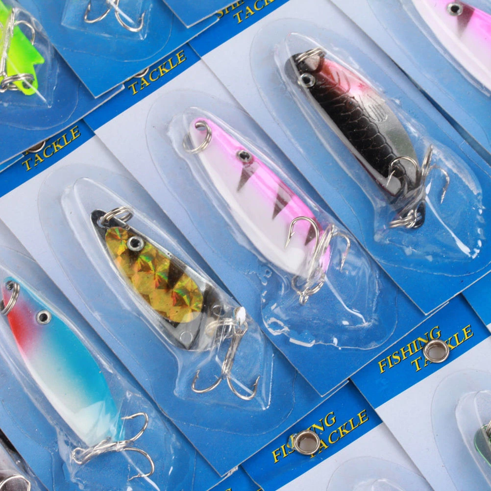 30pcs Kinds of Fishing Lures Crankbait Minnow Poper Bass Baits Hooks Tackle (Random Color)