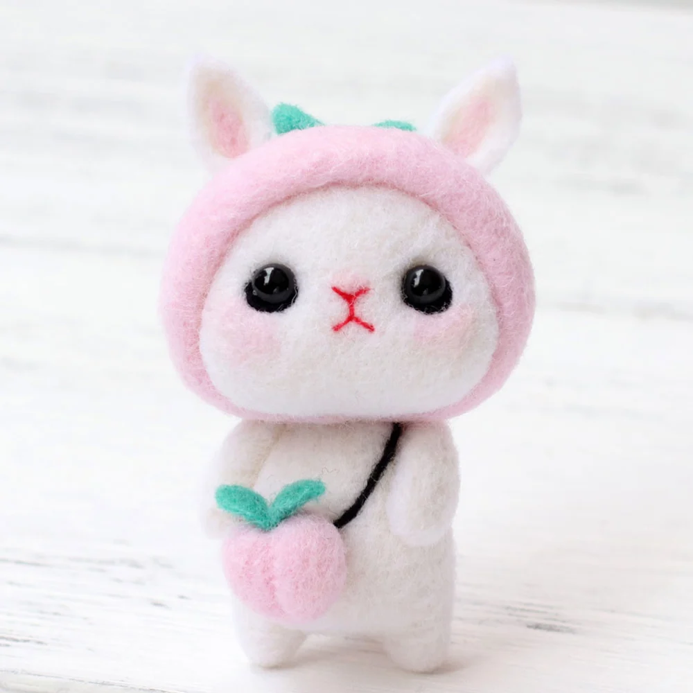 Fun Plush Doll DIY Needle Felting Kit Wool Felting Supplies Cartoon Rabbit DIY Art Carft for Home Kids Adults Gift (Pink Peach)