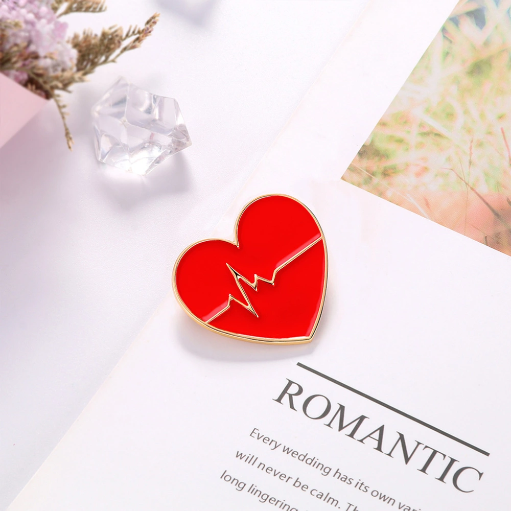 1Pc Lovely Heart Shaped Brooch Fashion Clothes Pin Pant Accessories Adorable Corsage Simple Breastpin