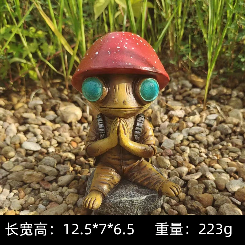 Garden Alien Statue Resin Alien Sculpture Funny Alien Figurine Alien Shaped Resin Decoration