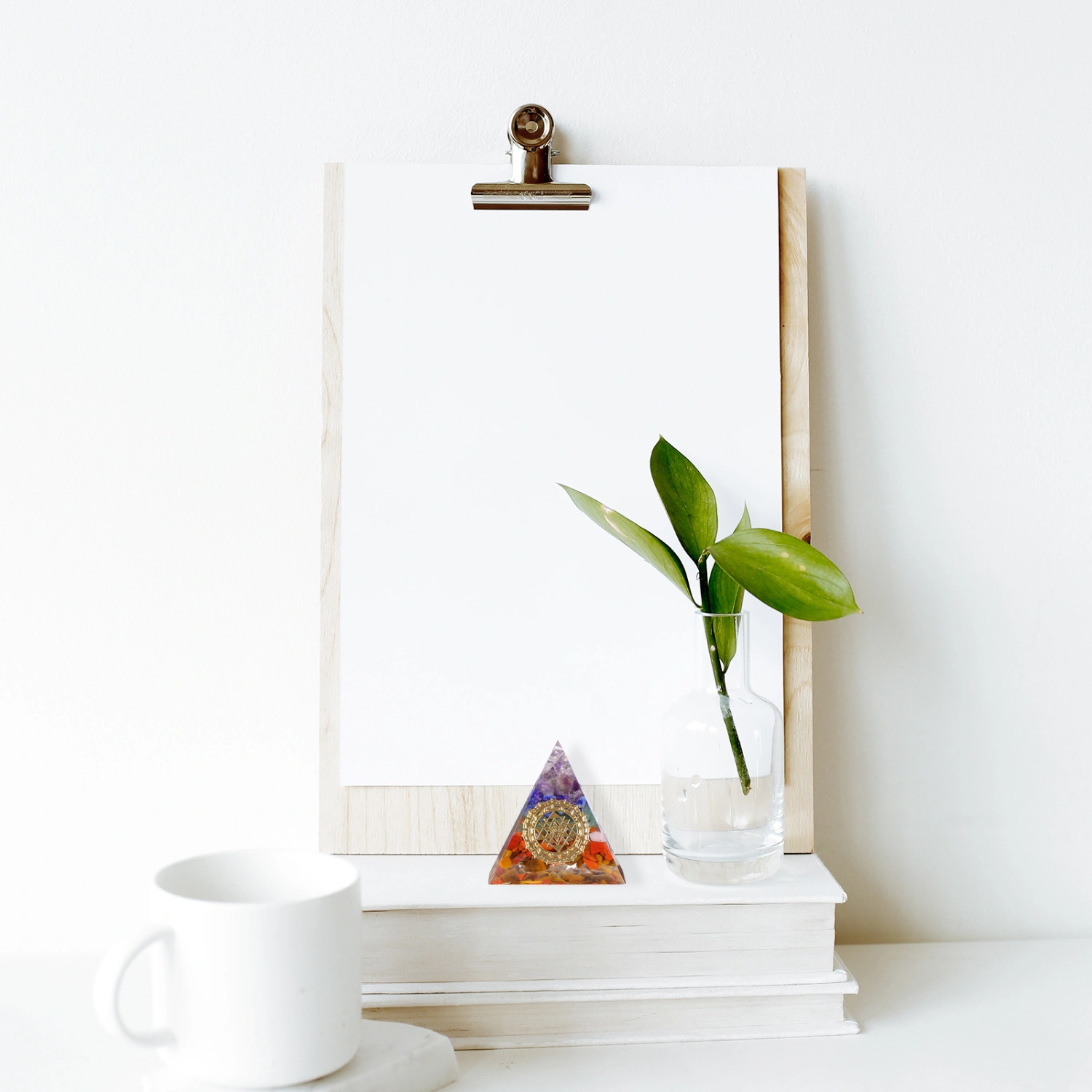 1pc Crystal Pyramid Model Decorative Fengshui Ornament Home Art Ware Model