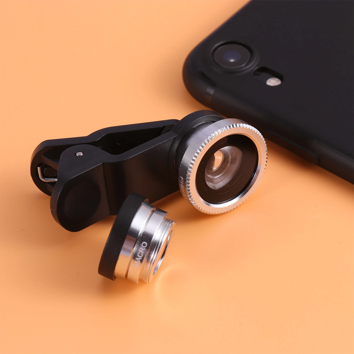 Universal 3 In 1 Wide Angle Macro Fisheye Lens Camera Mobile Phone Lens with Clip for Smartphone (Silver)