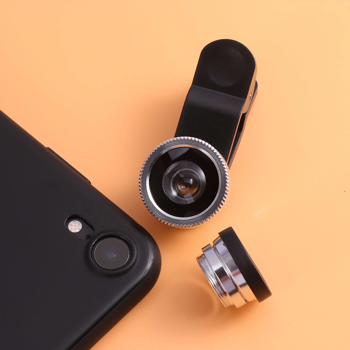 Universal 3 In 1 Wide Angle Macro Fisheye Lens Camera Mobile Phone Lens with Clip for Smartphone (Silver)