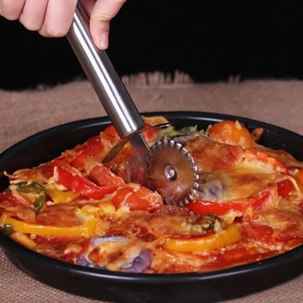 Double-headed Stainless Steel Pizza Cutter Pizza Roller Gadget Pastry Slicer Wheel Lace Dough Lace Hob Baking Tools (As Shown)