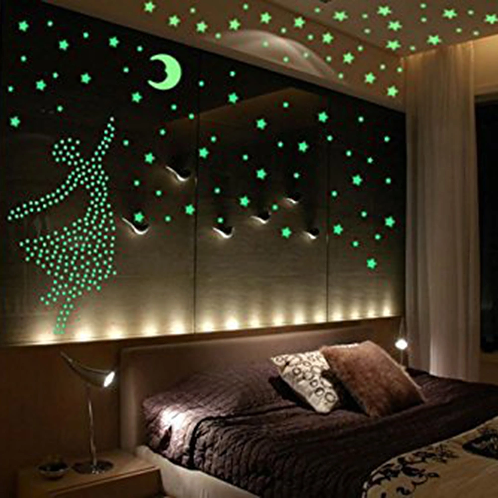 1 Set Luminous Sticker Cartoon Star Moon Shape Fluorescent Sticker Holiday Festival Lovely Wall Decal (200PCS 3.8CM Star and 1PC 9CM Moon)