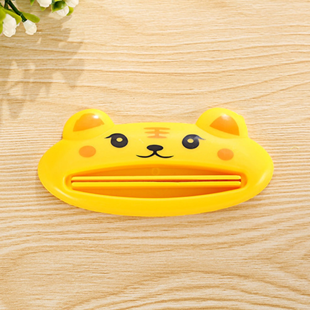 Cartoon Animal Toothpaste Tube Squeezers Clip Rolling Holder Dispenser (Random Pattern)